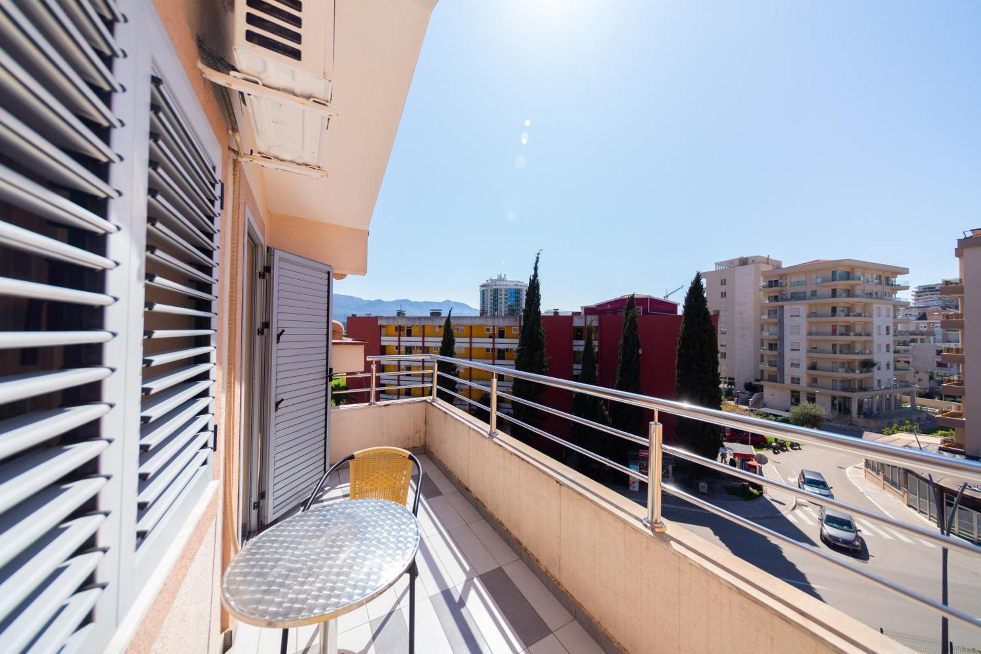 Sms Apartments Budva Cameră foto