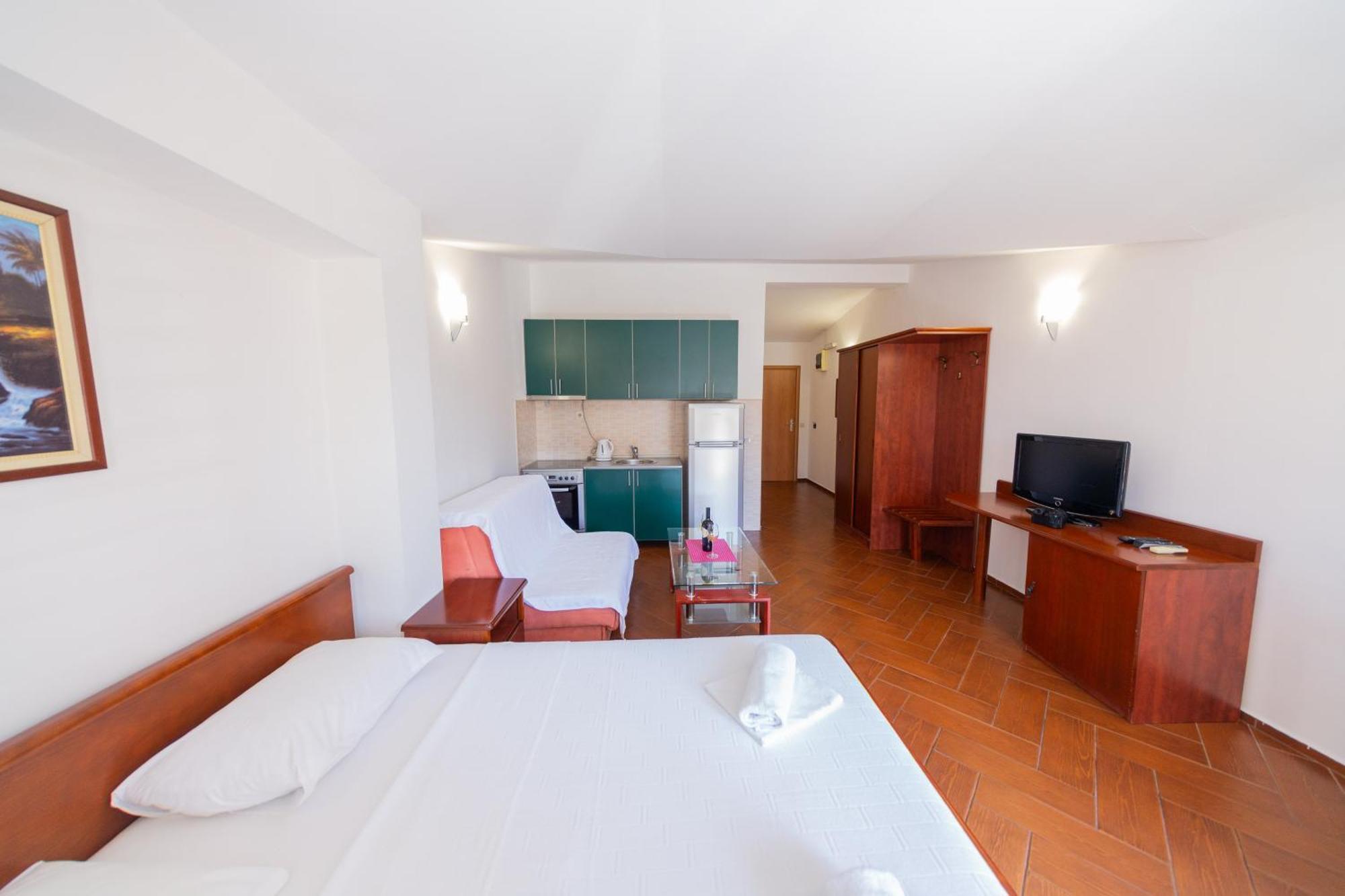 Sms Apartments Budva Cameră foto