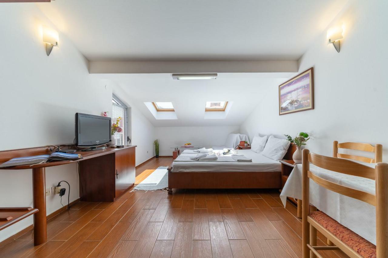 Sms Apartments Budva Exterior foto
